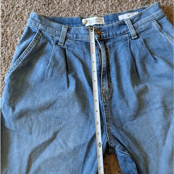 NILI LOTAN Julie Denim Pleated Trouser Shorts in Blue Fadded Wash, size 28 - Picture 5 of 9